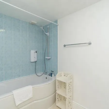 Apartment Spacious 2 Bed Southville Flat Near Harbourside Bristol